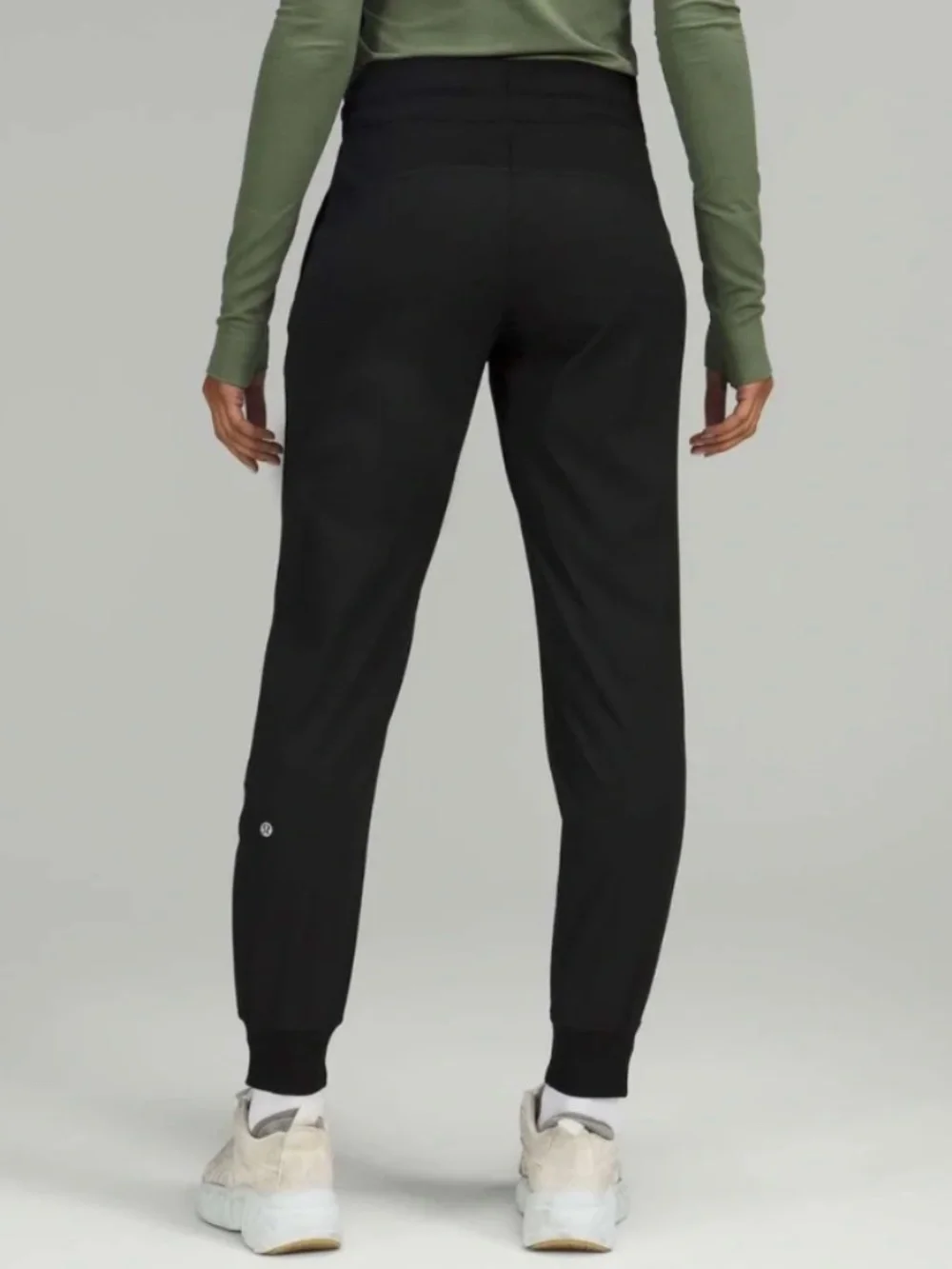 Lululemon Dance Studio Mid Rise Jogger Size 6